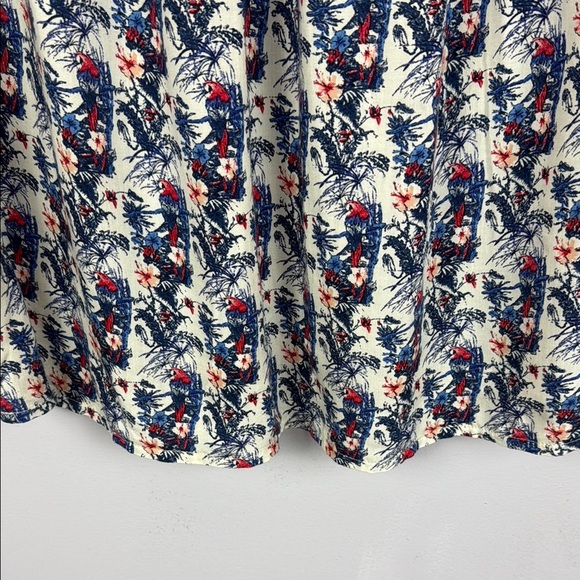 Solitaire Blue & White Floral Tie Front 3/4 Sleeve Bib Collar Blouse Size Large - Picture 8 of 11